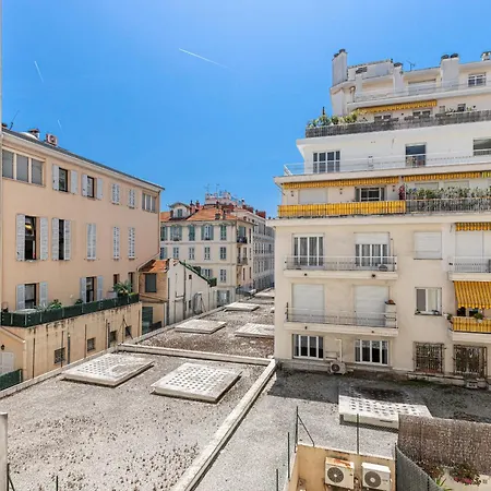 Charming 1 Bdr * Nice