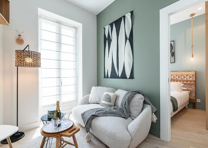 Charming 1 Bdr
