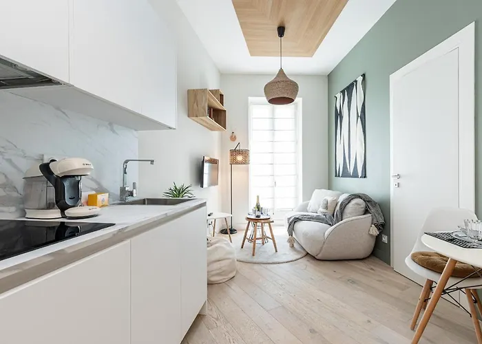 Charming 1 Bdr *